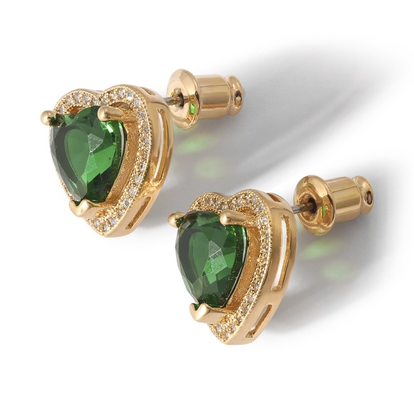 New Vanessa Mooney THE MINI HEART EARRINGS EMERALD - Picture 2 of 2